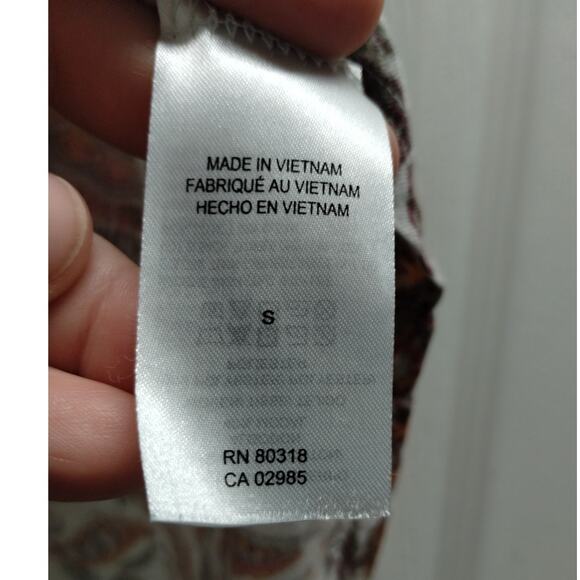 Lucky Brand Size Small Top Paisley Flutter Cap Sleeve Mixed Media Split Tie Neck - Picture 6 of 8